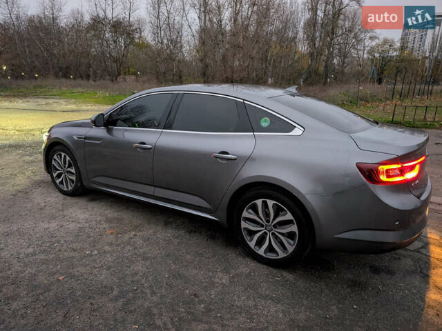 Серый Рено Talisman, объемом двигателя 1.5 л и пробегом 125 тыс. км за 13500 $, фото 2 на Automoto.ua