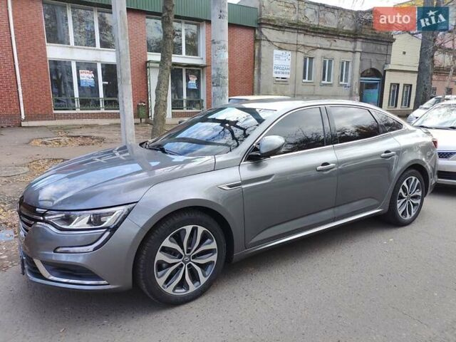 Серый Рено Talisman, объемом двигателя 1.5 л и пробегом 101 тыс. км за 16000 $, фото 4 на Automoto.ua