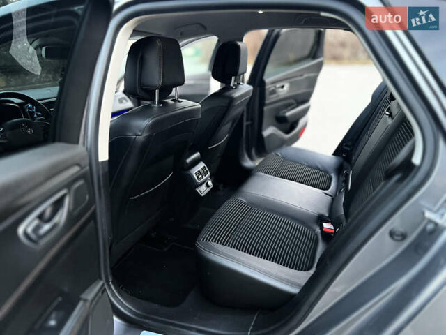 Сірий Рено Talisman, об'ємом двигуна 1.6 л та пробігом 110 тис. км за 15500 $, фото 23 на Automoto.ua