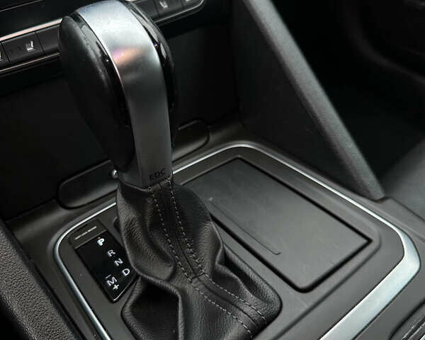 Серый Рено Talisman, объемом двигателя 1.6 л и пробегом 215 тыс. км за 14800 $, фото 22 на Automoto.ua