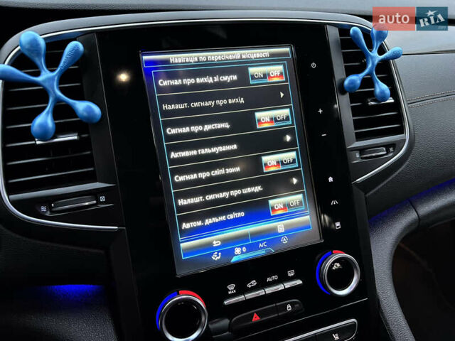 Сірий Рено Talisman, об'ємом двигуна 1.6 л та пробігом 110 тис. км за 15500 $, фото 40 на Automoto.ua