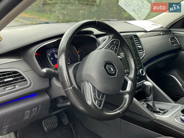 Серый Рено Talisman, объемом двигателя 1.5 л и пробегом 174 тыс. км за 13000 $, фото 5 на Automoto.ua