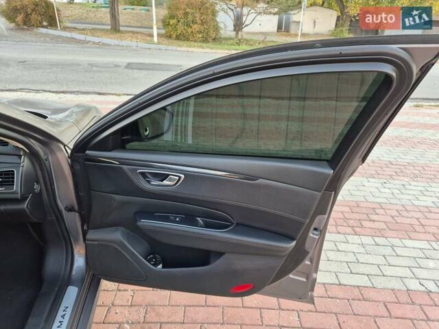 Серый Рено Talisman, объемом двигателя 1.6 л и пробегом 200 тыс. км за 12600 $, фото 35 на Automoto.ua