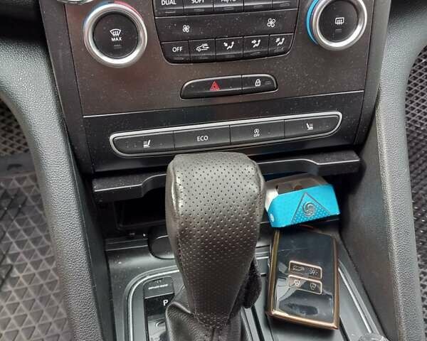 Серый Рено Talisman, объемом двигателя 2 л и пробегом 65 тыс. км за 12500 $, фото 8 на Automoto.ua