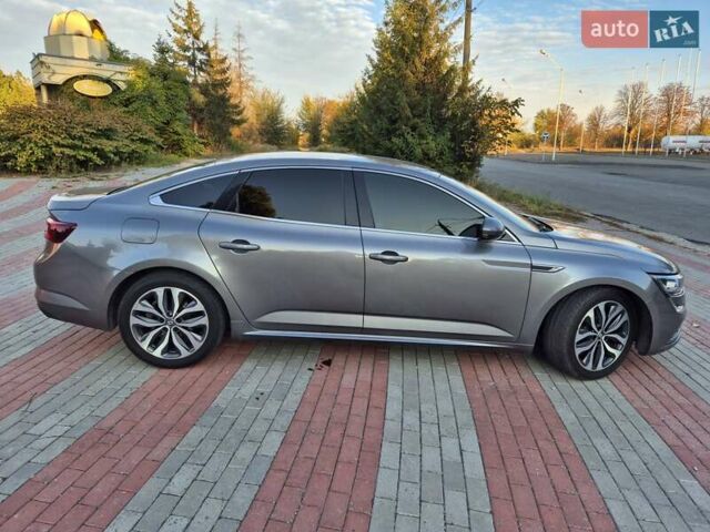 Серый Рено Talisman, объемом двигателя 1.6 л и пробегом 200 тыс. км за 12600 $, фото 5 на Automoto.ua