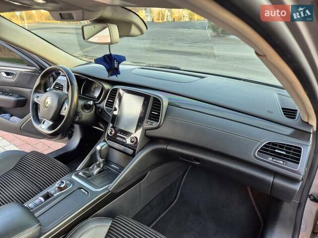 Серый Рено Talisman, объемом двигателя 1.6 л и пробегом 200 тыс. км за 12600 $, фото 32 на Automoto.ua