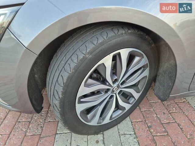 Серый Рено Talisman, объемом двигателя 1.6 л и пробегом 200 тыс. км за 12600 $, фото 17 на Automoto.ua