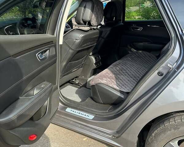 Сірий Рено Talisman, об'ємом двигуна 1.6 л та пробігом 253 тис. км за 14200 $, фото 7 на Automoto.ua