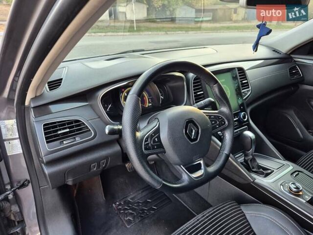 Серый Рено Talisman, объемом двигателя 1.6 л и пробегом 200 тыс. км за 12600 $, фото 23 на Automoto.ua