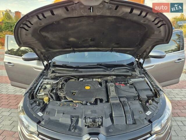 Серый Рено Talisman, объемом двигателя 1.6 л и пробегом 200 тыс. км за 12600 $, фото 47 на Automoto.ua