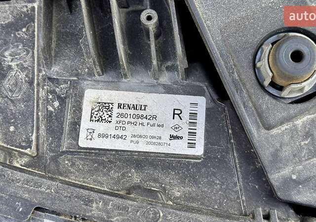 Серый Рено Talisman, объемом двигателя 2 л и пробегом 210 тыс. км за 21099 $, фото 71 на Automoto.ua
