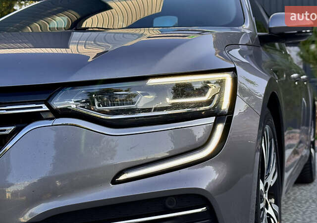 Серый Рено Talisman, объемом двигателя 2 л и пробегом 210 тыс. км за 21099 $, фото 12 на Automoto.ua