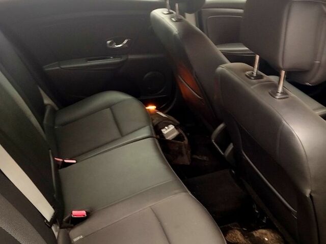 Сірий Рено Talisman, об'ємом двигуна 1.5 л та пробігом 298 тис. км за 10000 $, фото 1 на Automoto.ua