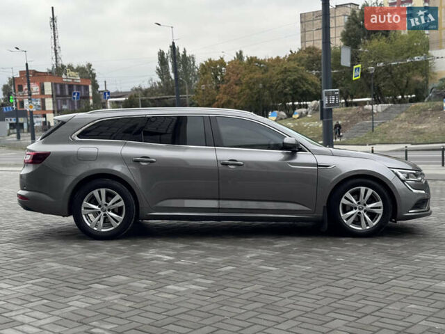 Серый Рено Talisman, объемом двигателя 1.6 л и пробегом 271 тыс. км за 12700 $, фото 7 на Automoto.ua