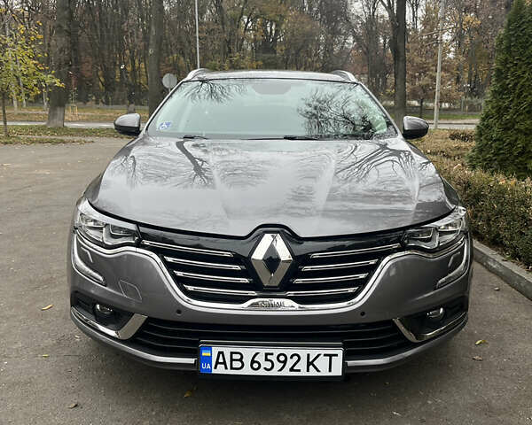 Серый Рено Talisman, объемом двигателя 1.6 л и пробегом 175 тыс. км за 10800 $, фото 6 на Automoto.ua