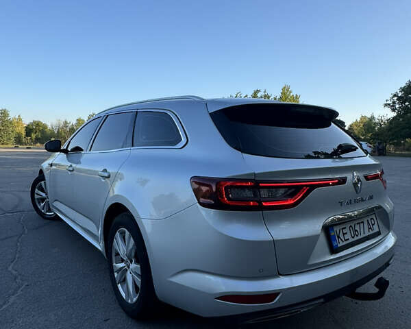 Сірий Рено Talisman, об'ємом двигуна 1.6 л та пробігом 240 тис. км за 11499 $, фото 5 на Automoto.ua