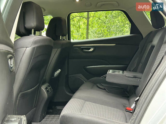 Сірий Рено Talisman, об'ємом двигуна 1.6 л та пробігом 300 тис. км за 12300 $, фото 14 на Automoto.ua