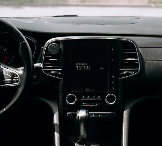 Сірий Рено Talisman, об'ємом двигуна 1.6 л та пробігом 187 тис. км за 13999 $, фото 17 на Automoto.ua