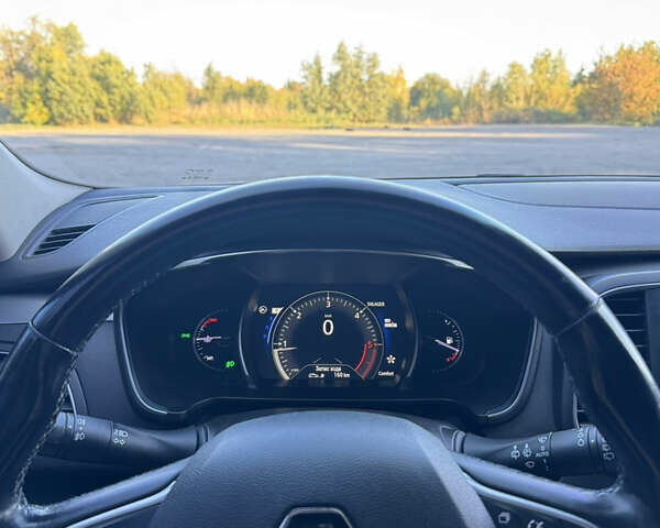 Сірий Рено Talisman, об'ємом двигуна 1.6 л та пробігом 240 тис. км за 11499 $, фото 10 на Automoto.ua