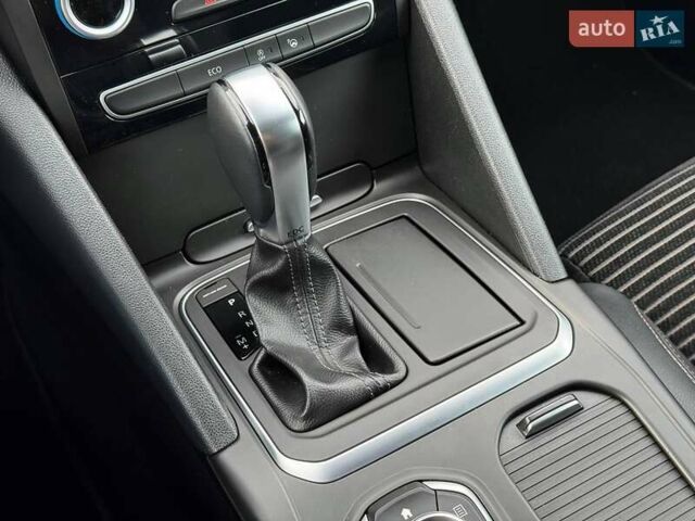 Сірий Рено Talisman, об'ємом двигуна 1.6 л та пробігом 188 тис. км за 18700 $, фото 20 на Automoto.ua