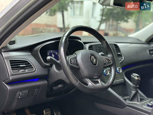Сірий Рено Talisman, об'ємом двигуна 1.6 л та пробігом 300 тис. км за 12300 $, фото 12 на Automoto.ua