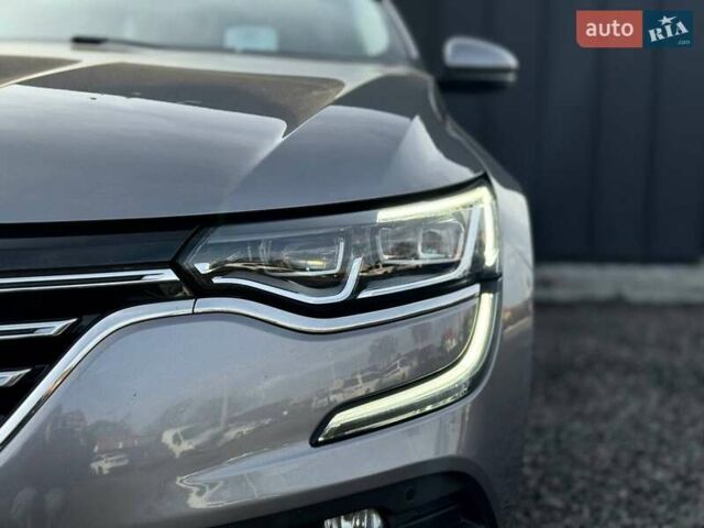 Сірий Рено Talisman, об'ємом двигуна 1.6 л та пробігом 188 тис. км за 18700 $, фото 8 на Automoto.ua