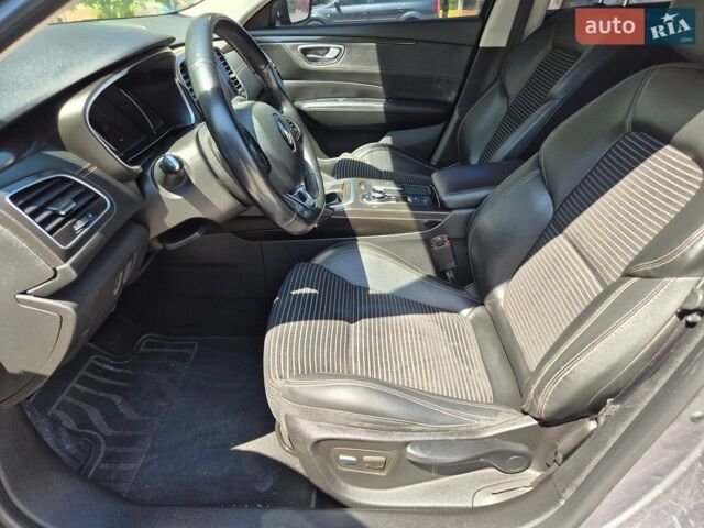 Сірий Рено Talisman, об'ємом двигуна 1.6 л та пробігом 250 тис. км за 12500 $, фото 2 на Automoto.ua