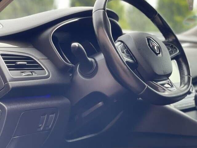 Сірий Рено Talisman, об'ємом двигуна 1.6 л та пробігом 329 тис. км за 13800 $, фото 16 на Automoto.ua