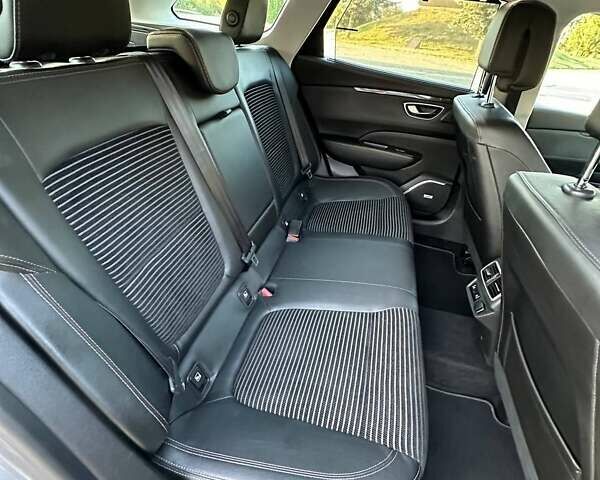 Сірий Рено Talisman, об'ємом двигуна 1.6 л та пробігом 238 тис. км за 13700 $, фото 66 на Automoto.ua
