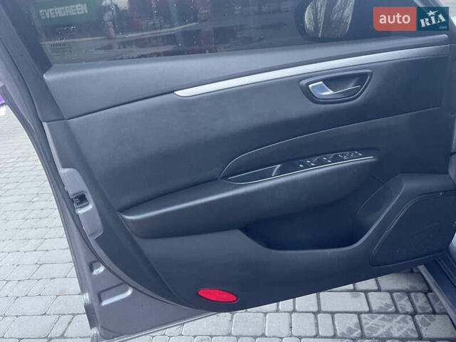 Серый Рено Talisman, объемом двигателя 1.46 л и пробегом 245 тыс. км за 12500 $, фото 12 на Automoto.ua