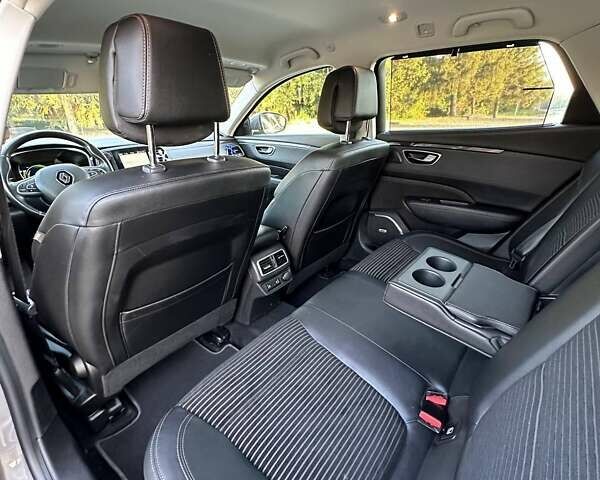 Сірий Рено Talisman, об'ємом двигуна 1.6 л та пробігом 238 тис. км за 13700 $, фото 74 на Automoto.ua