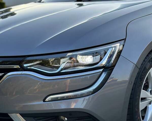 Сірий Рено Talisman, об'ємом двигуна 1.6 л та пробігом 238 тис. км за 13700 $, фото 7 на Automoto.ua