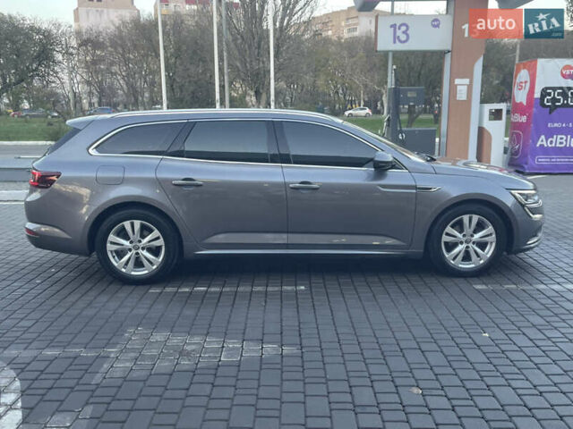 Серый Рено Talisman, объемом двигателя 1.46 л и пробегом 245 тыс. км за 12500 $, фото 3 на Automoto.ua