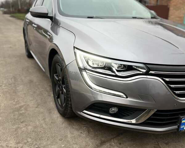Сірий Рено Talisman, об'ємом двигуна 1.6 л та пробігом 280 тис. км за 17000 $, фото 4 на Automoto.ua
