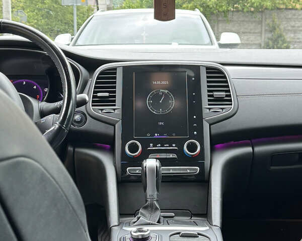 Серый Рено Talisman, объемом двигателя 1.6 л и пробегом 260 тыс. км за 13300 $, фото 4 на Automoto.ua