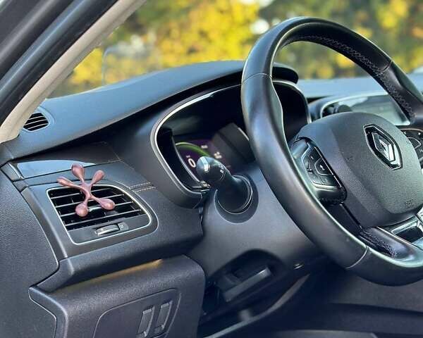 Сірий Рено Talisman, об'ємом двигуна 1.6 л та пробігом 238 тис. км за 13700 $, фото 37 на Automoto.ua