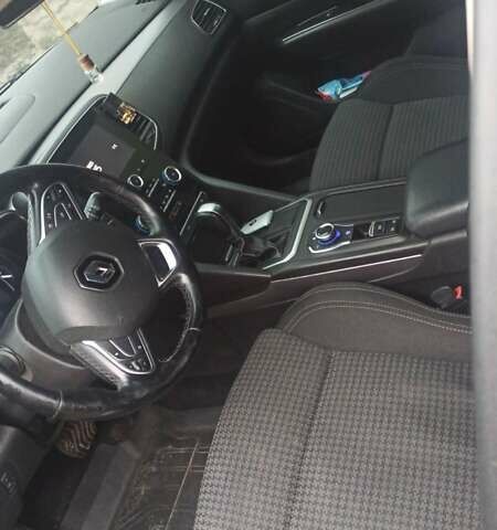 Серый Рено Talisman, объемом двигателя 1.6 л и пробегом 252 тыс. км за 12900 $, фото 5 на Automoto.ua