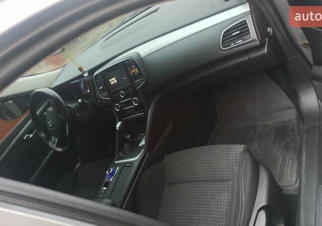 Серый Рено Talisman, объемом двигателя 1.6 л и пробегом 252 тыс. км за 12900 $, фото 14 на Automoto.ua