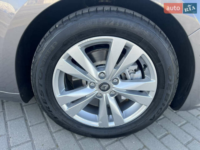 Серый Рено Talisman, объемом двигателя 2 л и пробегом 193 тыс. км за 14600 $, фото 17 на Automoto.ua