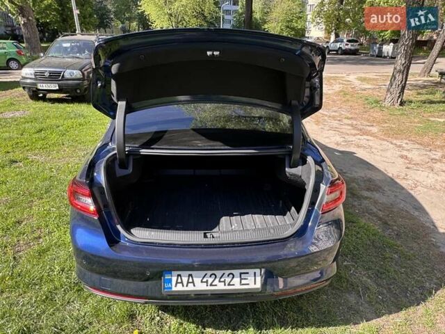 Синий Рено Talisman, объемом двигателя 1.62 л и пробегом 163 тыс. км за 18000 $, фото 4 на Automoto.ua