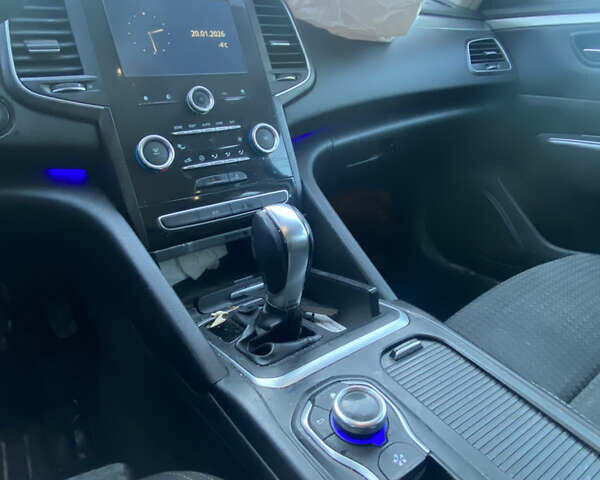 Синий Рено Talisman, объемом двигателя 1.5 л и пробегом 305 тыс. км за 6899 $, фото 25 на Automoto.ua