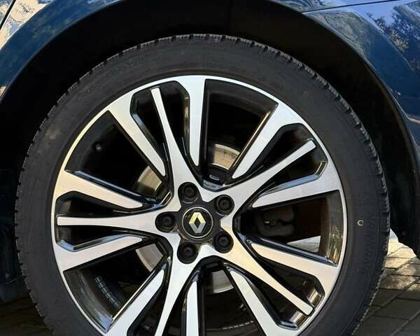 Синий Рено Talisman, объемом двигателя 1.6 л и пробегом 236 тыс. км за 15100 $, фото 5 на Automoto.ua