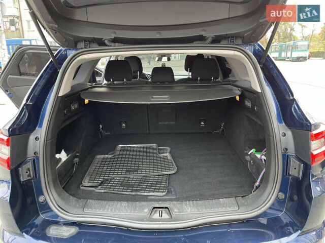 Синий Рено Talisman, объемом двигателя 1.6 л и пробегом 186 тыс. км за 13500 $, фото 5 на Automoto.ua