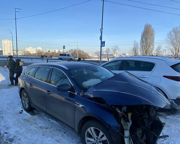 Синий Рено Talisman, объемом двигателя 1.5 л и пробегом 305 тыс. км за 6899 $, фото 19 на Automoto.ua