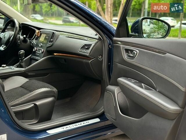 Синий Рено Talisman, объемом двигателя 1.6 л и пробегом 298 тыс. км за 10000 $, фото 22 на Automoto.ua