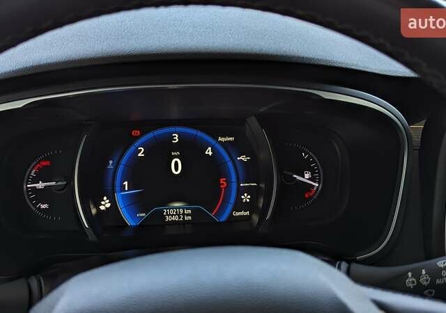 Синий Рено Talisman, объемом двигателя 1.5 л и пробегом 228 тыс. км за 15500 $, фото 80 на Automoto.ua