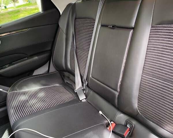 Синий Рено Talisman, объемом двигателя 1.5 л и пробегом 196 тыс. км за 14500 $, фото 12 на Automoto.ua