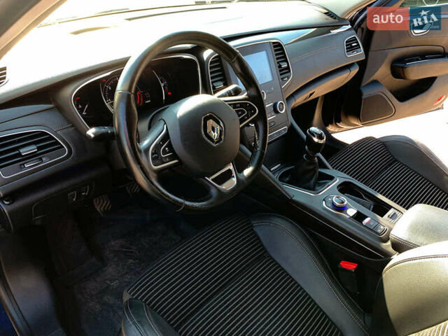 Синий Рено Talisman, объемом двигателя 1.6 л и пробегом 197 тыс. км за 15890 $, фото 26 на Automoto.ua
