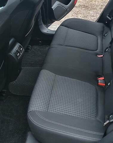Синий Рено Talisman, объемом двигателя 1.5 л и пробегом 168 тыс. км за 13700 $, фото 5 на Automoto.ua