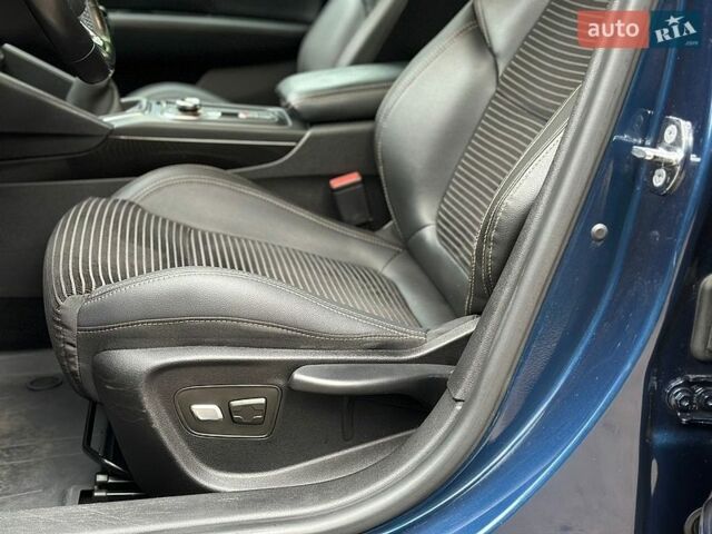 Синий Рено Talisman, объемом двигателя 1.6 л и пробегом 298 тыс. км за 10000 $, фото 25 на Automoto.ua